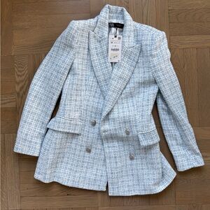 Zara Women's Light Blue and White Tweed Blazer